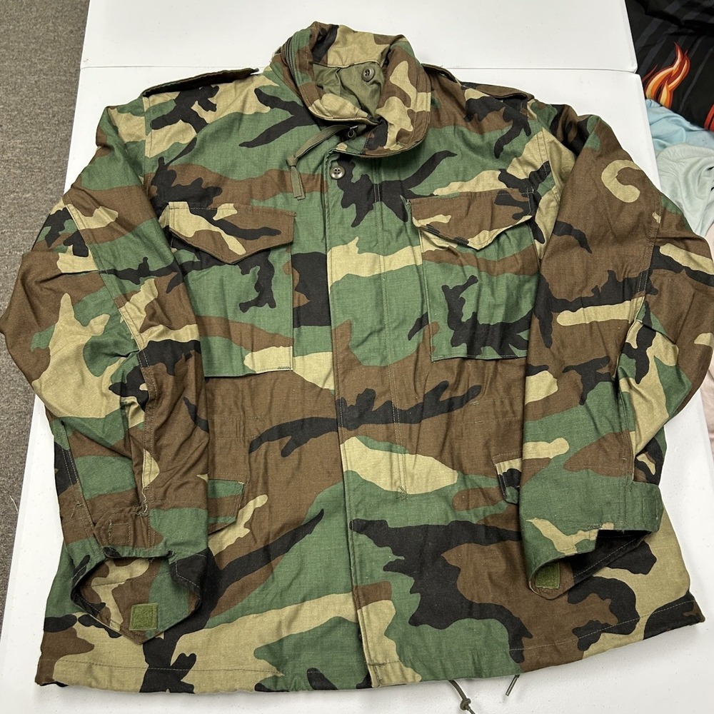Military Field Coat Mens Medium Short Camo Excellent Woodland Camouflage DLA100